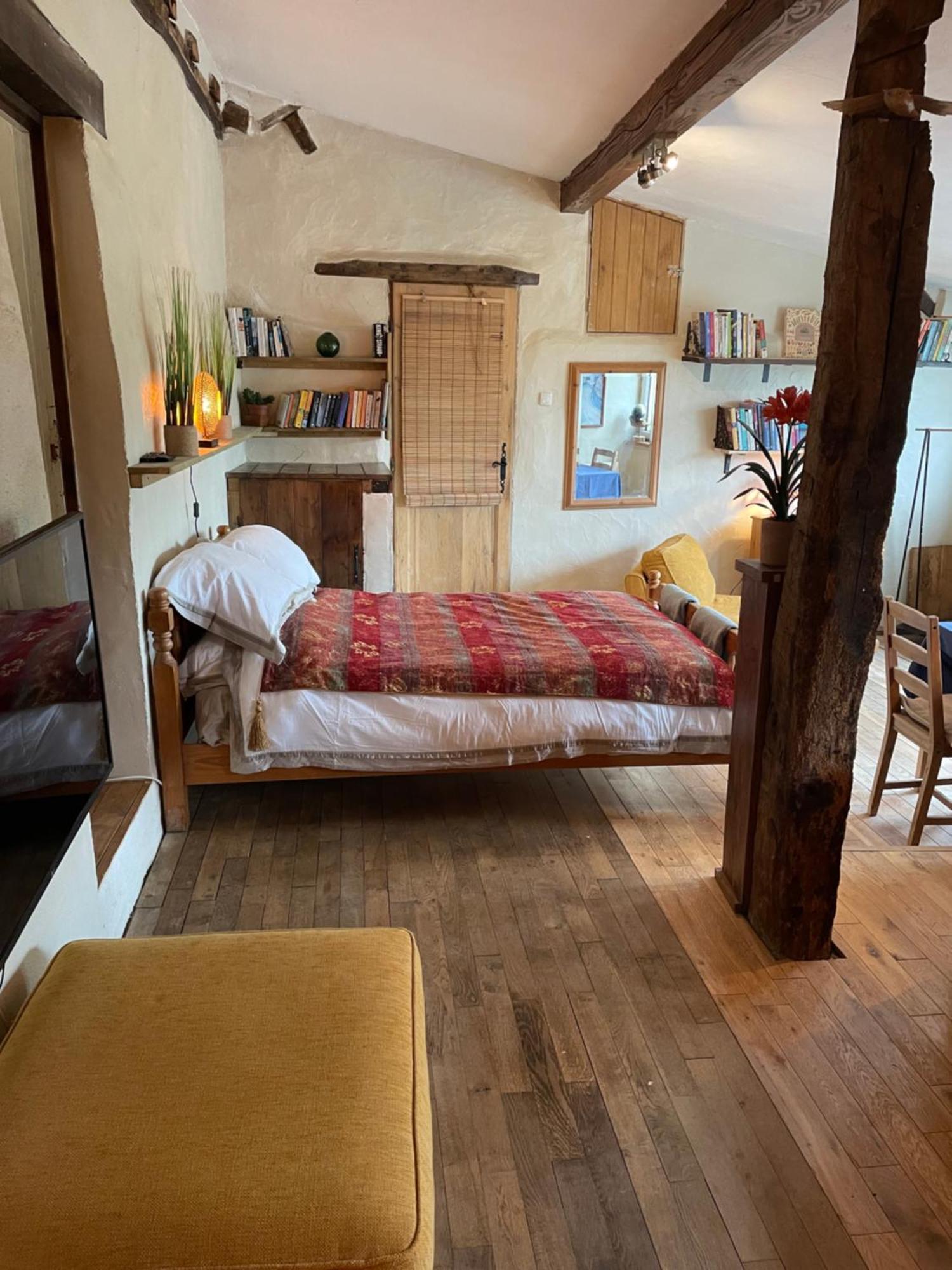 Delightful French Rustic Studio Jumilhac-le-Grand المظهر الخارجي الصورة