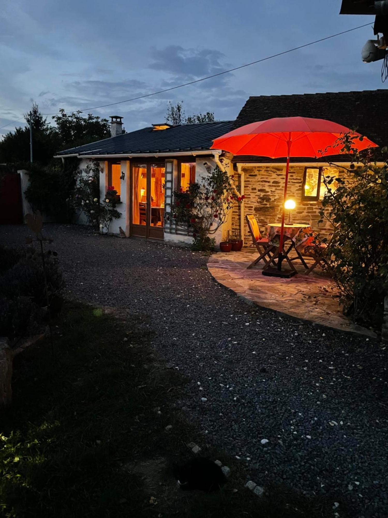 Delightful French Rustic Studio Jumilhac-le-Grand المظهر الخارجي الصورة